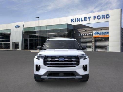 White Metallic 2025 Ford Explorer Active
