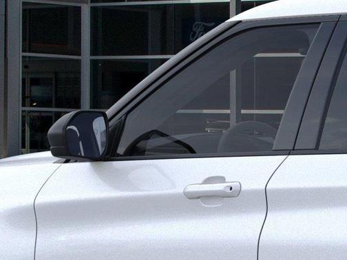 White Metallic 2025 Ford Explorer Active