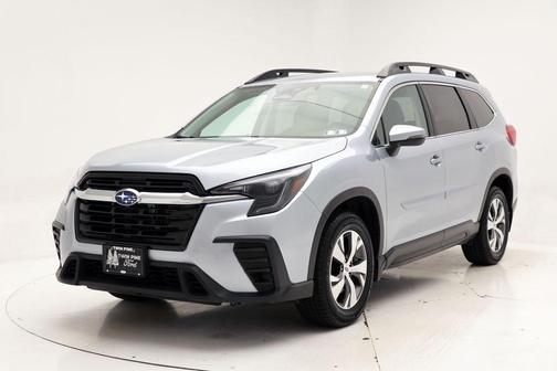 Ice Silver Metallic 2023 Subaru Ascent Premium 8-Passenger
