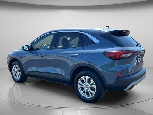 Vapor Blue 2023 Ford Escape Active