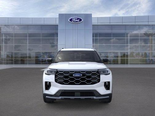Star White 2026 Ford Explorer Platinum