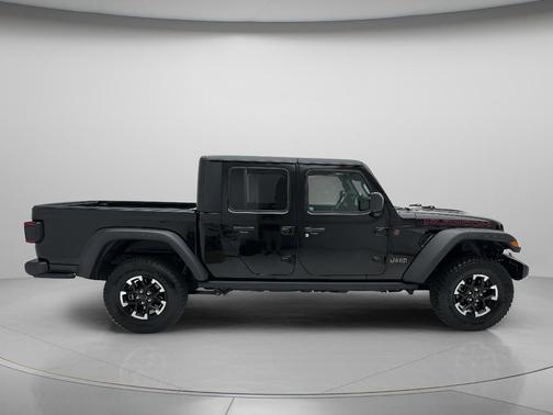 Black Clearcoat 2026 Jeep Gladiator Rubicon