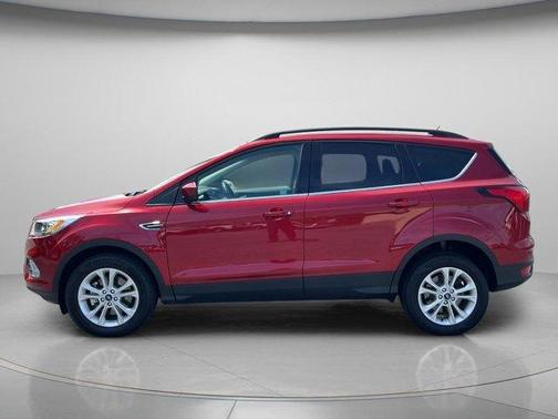 Ruby Red Metallic 2019 Ford Escape SEL