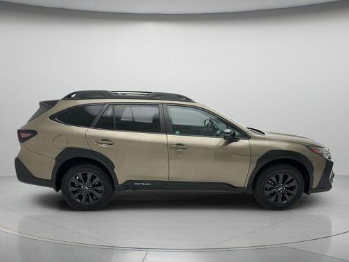 Autumn Green Metallic 2024 Subaru Outback Onyx Edition