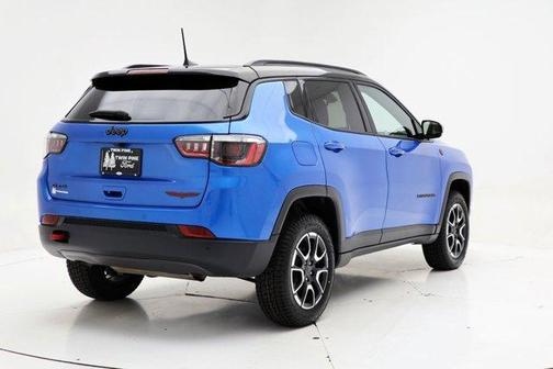 Hydro Blue Pearlcoat 2025 Jeep Compass Trailhawk