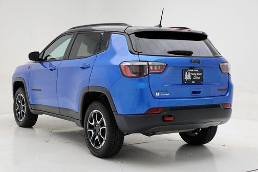 Hydro Blue Pearlcoat 2025 Jeep Compass Trailhawk