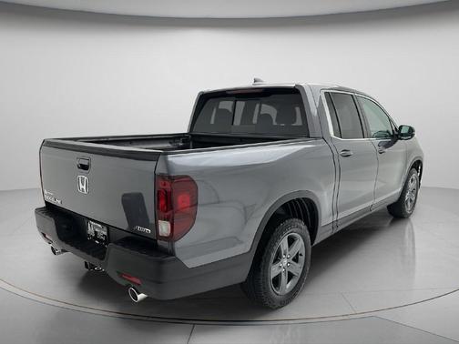 Modern Steel Metallic 2023 Honda Ridgeline RTL
