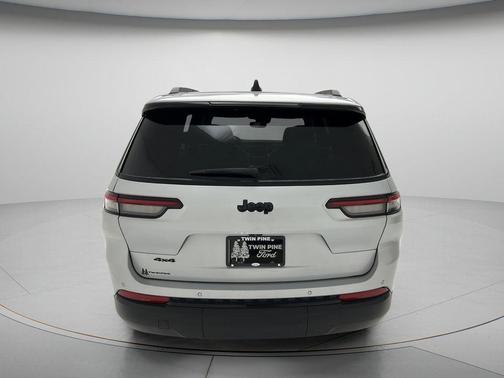 Silver Zynith 2023 Jeep Grand Cherokee L Laredo