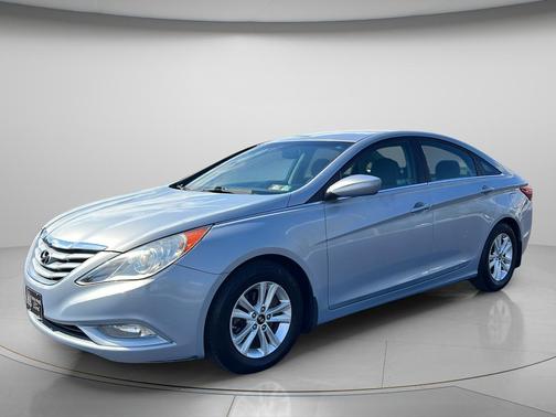Iridescent Silver Blue 2011 Hyundai SONATA GLS