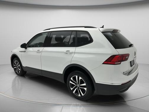 Pure White 2023 Volkswagen Tiguan 2.0T S