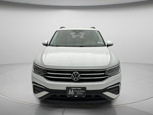 Pure White 2023 Volkswagen Tiguan 2.0T S