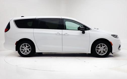 Bright White Clearcoat 2024 Chrysler Pacifica Touring-L