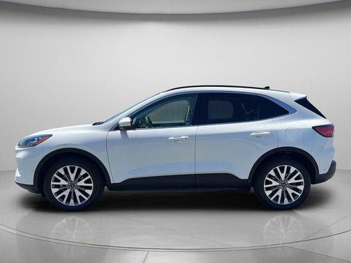 White Metallic 2021 Ford Escape Titanium