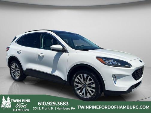 White Metallic 2021 Ford Escape Titanium
