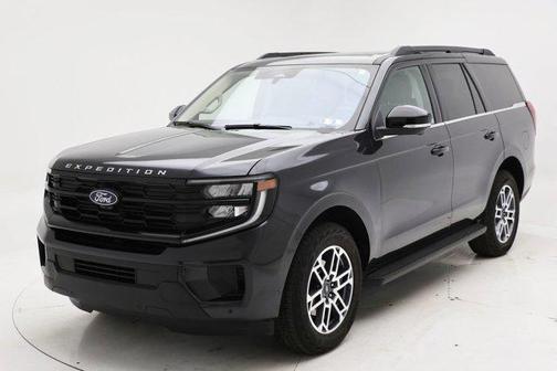 Gray 2025 Ford Expedition Active