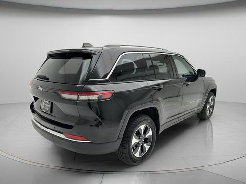 Diamond Black 2023 Jeep Grand Cherokee 4xe Base