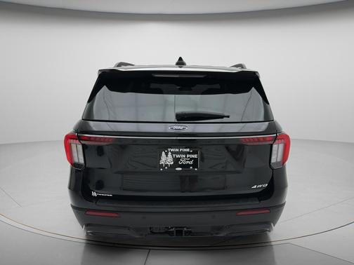 Black Metallic 2025 Ford Explorer ST-Line