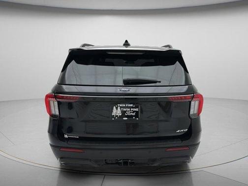 Black Metallic 2025 Ford Explorer ST-Line
