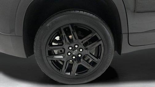 Mosaic Black Metallic 2023 Chevrolet Traverse LS