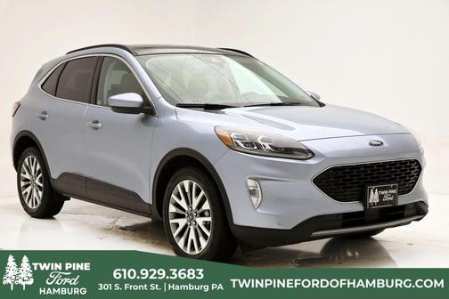 Blue Silver Metallic 2022 Ford Escape Titanium