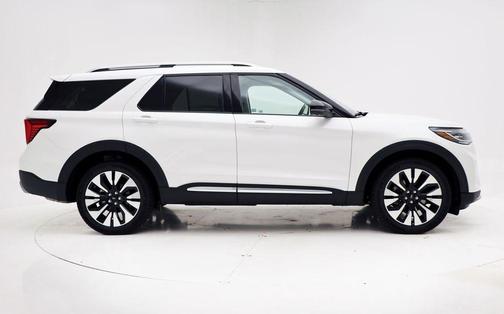Star White 2026 Ford Explorer Platinum