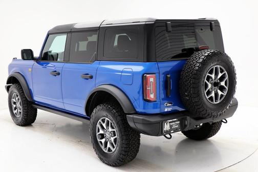 Velocity Blue Metallic 2025 Ford Bronco Badlands