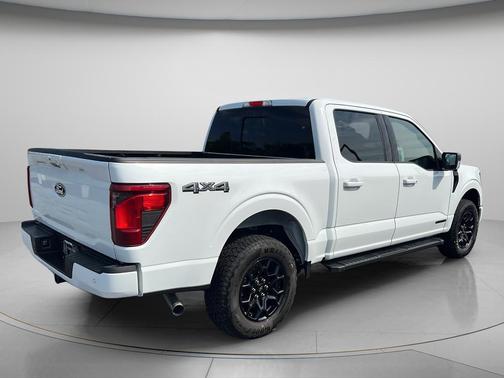 Oxford White 2024 Ford F-150 XLT