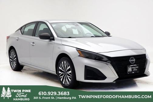 Brilliant Silver Metallic 2024 Nissan Altima 2.5 SV