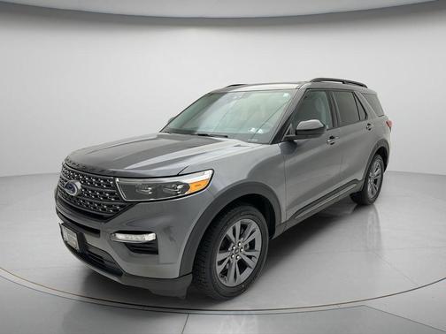 Gray Metallic 2023 Ford Explorer XLT