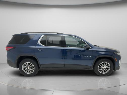Northsky Blue Metallic 2023 Chevrolet Traverse LT Cloth