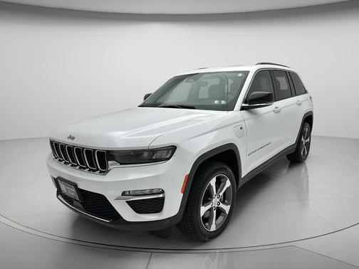 Bright White Clearcoat 2023 Jeep Grand Cherokee 4xe Base