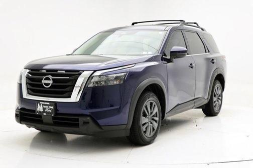 Deep Ocean Blue 2023 Nissan Pathfinder SV