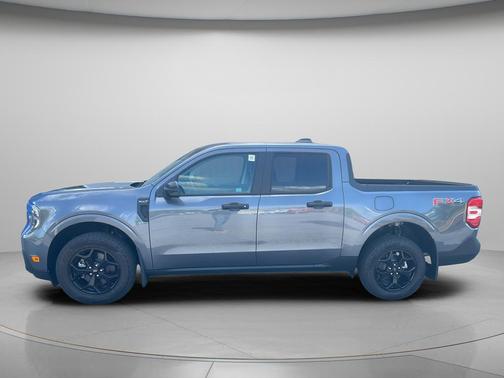 Carbonized Gray Metallic 2025 Ford Maverick XLT