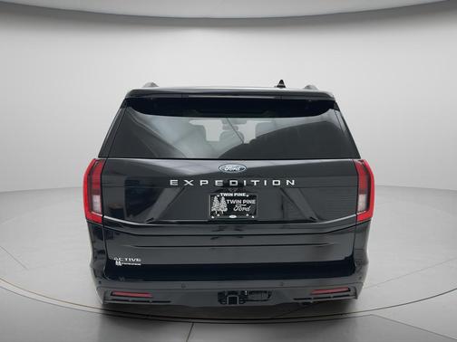 Black Metallic 2025 Ford Expedition Active