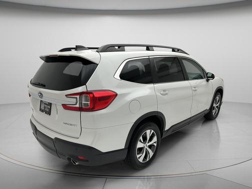 Crystal White Pearl 2023 Subaru Ascent Premium 7-Passenger