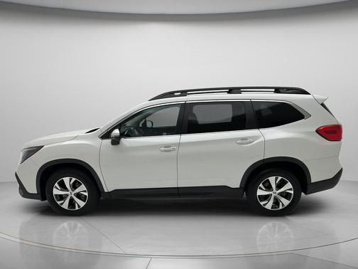 Crystal White Pearl 2023 Subaru Ascent Premium 7-Passenger