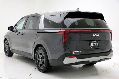 Metal 2025 Kia Carnival LXS
