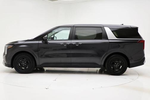 Metal 2025 Kia Carnival LXS