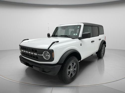 Oxford White 2025 Ford Bronco Big Bend