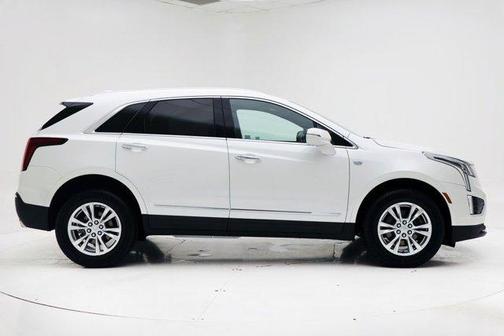 Crystal White Tri-Coat 2023 Cadillac XT5 Luxury