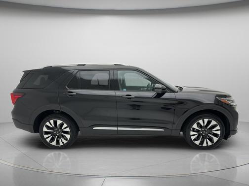 Black Metallic 2025 Ford Explorer Platinum