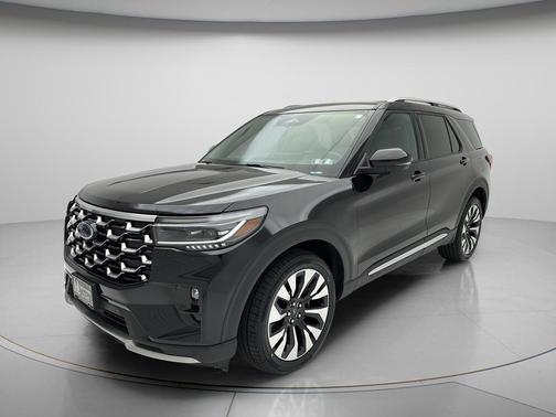 Black Metallic 2025 Ford Explorer Platinum