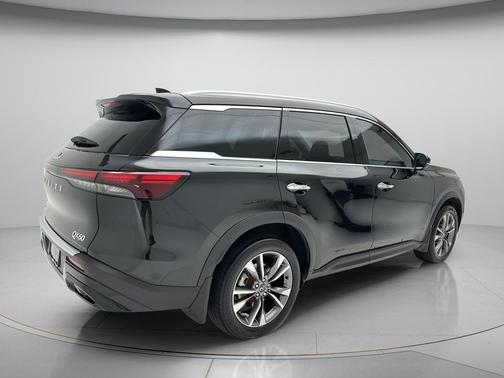 Mineral Black 2023 INFINITI QX60 Luxe