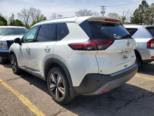 White 2021 Nissan Rogue SL
