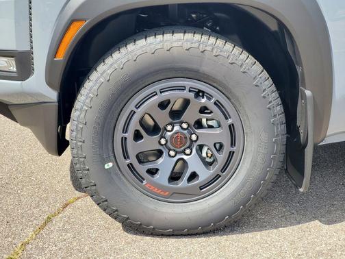 2025 Nissan Frontier PRO-X