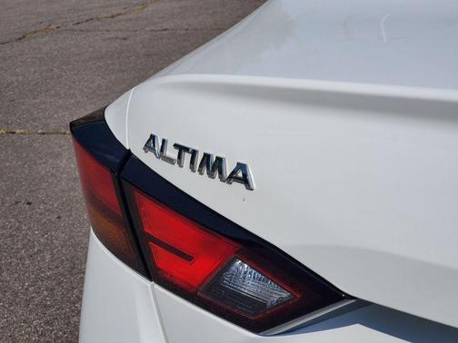 2022 Nissan Altima 2.5 S
