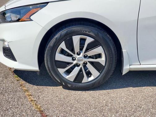 2022 Nissan Altima 2.5 S