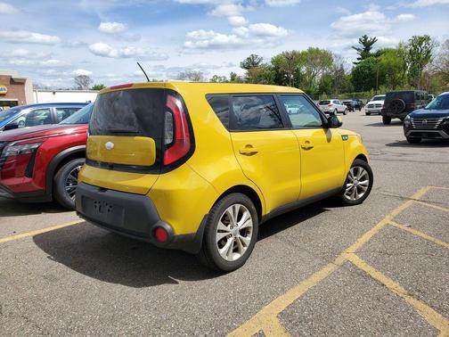 Solar Yellow 2014 Kia Soul +