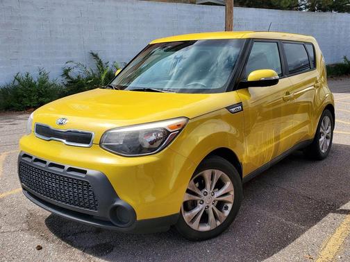 Solar Yellow 2014 Kia Soul +