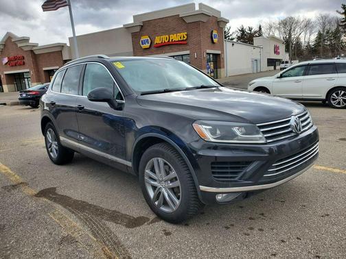 2016 Volkswagen Touareg Lux